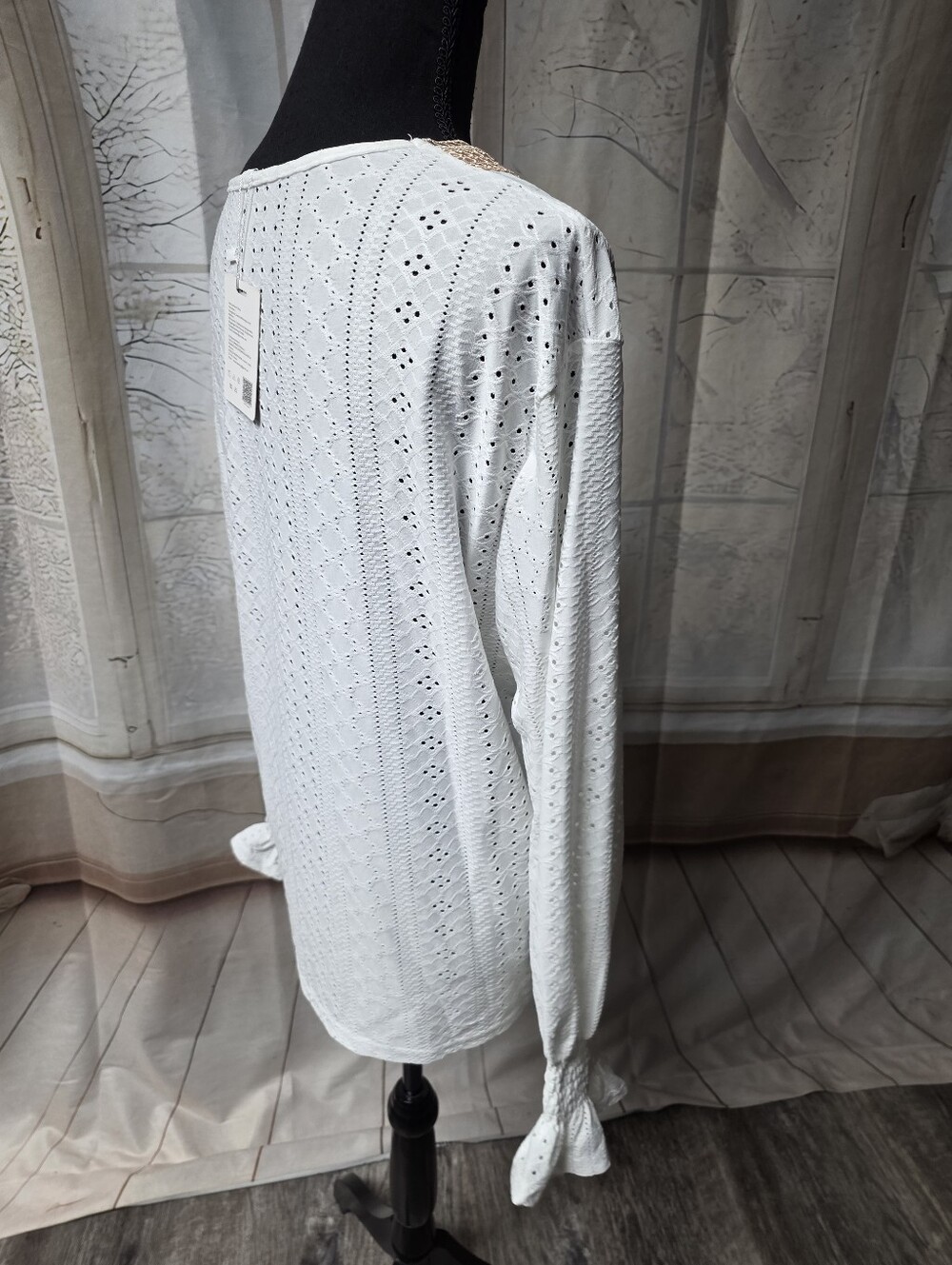 White Eyelet V-Neck Long Sleeve Top with Crochet Trim - Picture 3 of 6